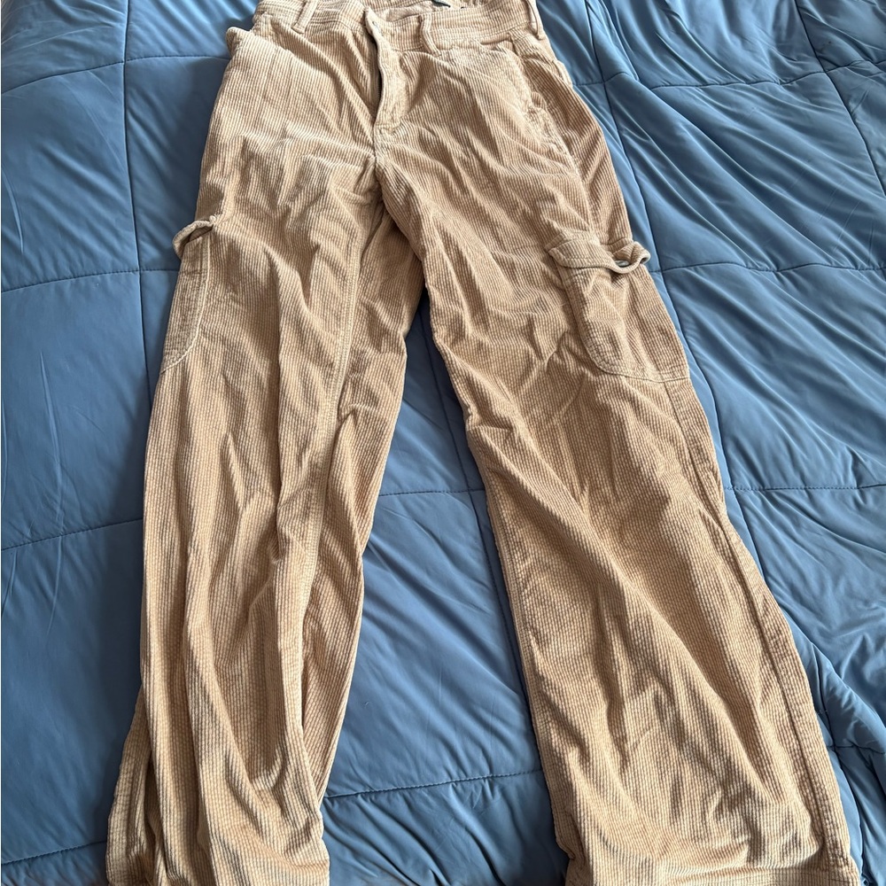 Women’s size 0 stretch cargo pants by American eagle